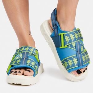 $100 NIB BUE LIME 222 BANDA MITEL 2 SANDALS